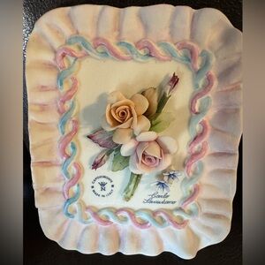 Wall plaque Capodimonte.